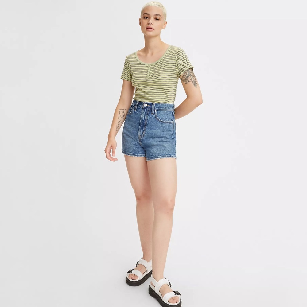 Levi High Loose Shorts